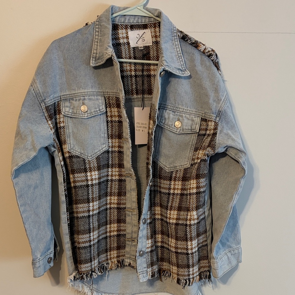J/S Millenium:/plaid trim/Denim Women's shirt/Jacket. NWT. M/L.
